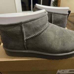 Ugg Classic Ultra Mini Gray W9 NWB